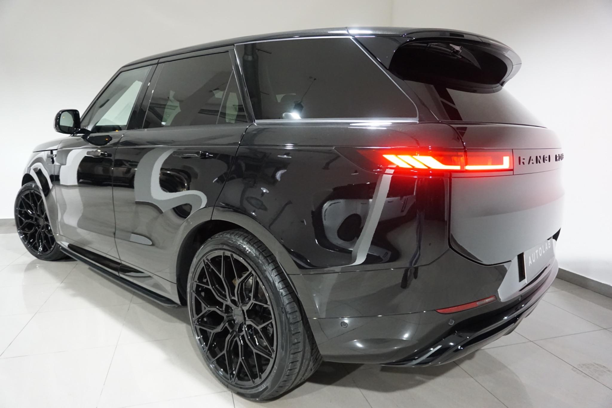 Land Rover Range Rover Sport 3.0 D300 MHEV Dynamic SE Auto 4WD Euro 6 (s/s) 5dr